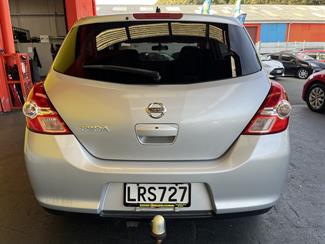 2009 Nissan Tiida - Thumbnail