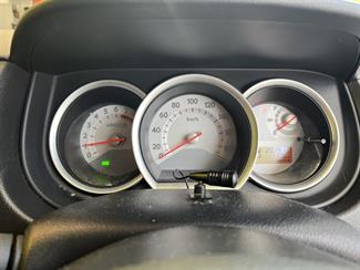 2011 Nissan Tiida - Thumbnail