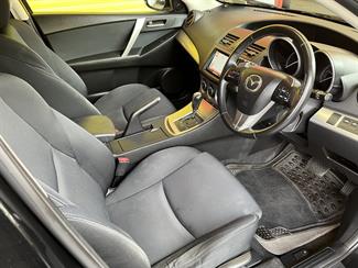 2011 Mazda Axela - Thumbnail