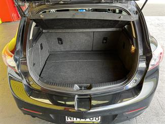 2011 Mazda Axela - Thumbnail