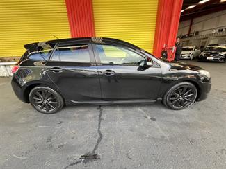 2011 Mazda Axela - Thumbnail