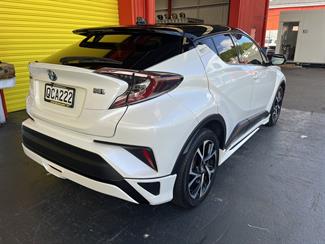 2017 Toyota C-Hr - Thumbnail