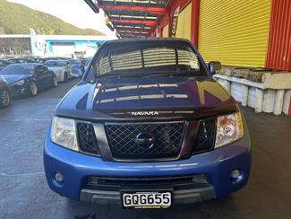 2012 Nissan Navara - Thumbnail