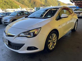 2016 Holden Astra - Thumbnail