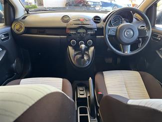 2013 Mazda Demio - Thumbnail