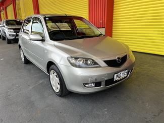 2004 Mazda Demio - Thumbnail