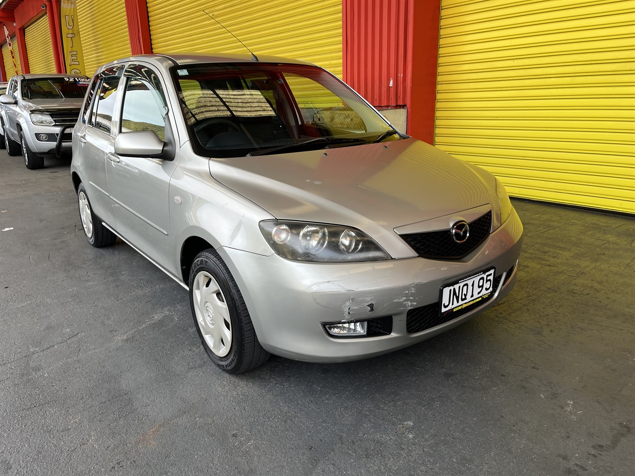 2004 Mazda Demio