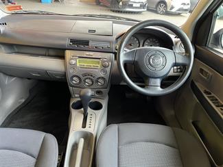 2004 Mazda Demio - Thumbnail