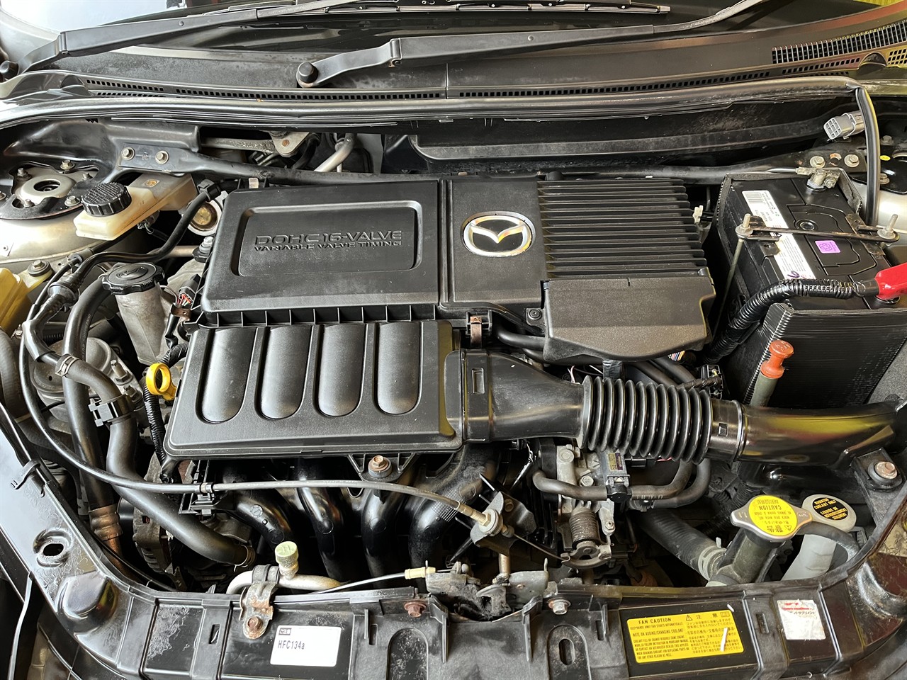 2004 Mazda Demio