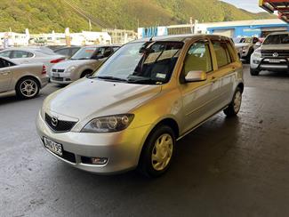 2004 Mazda Demio - Thumbnail