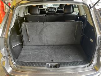 2016 Toyota HIGHLANDER - Thumbnail