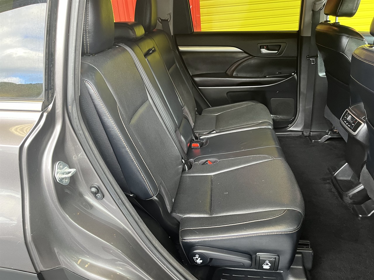 2016 Toyota HIGHLANDER