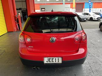 2008 Volkswagen Golf - Thumbnail
