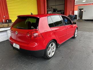 2008 Volkswagen Golf - Thumbnail