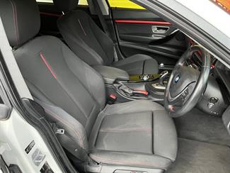 2013 BMW 320i - Thumbnail