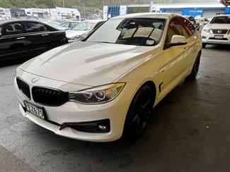 2013 BMW 320i - Thumbnail