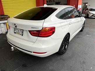 2013 BMW 320i - Thumbnail