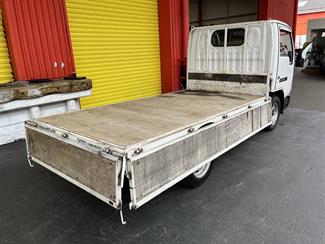 2003 Nissan Atlas - Thumbnail