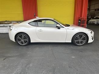 2012 Toyota 86 - Thumbnail