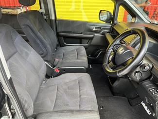 2012 Honda STEPWAGON - Thumbnail