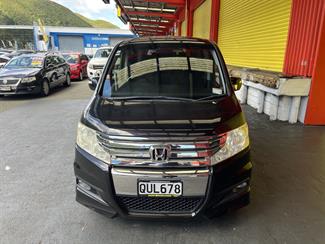 2012 Honda STEPWAGON - Thumbnail