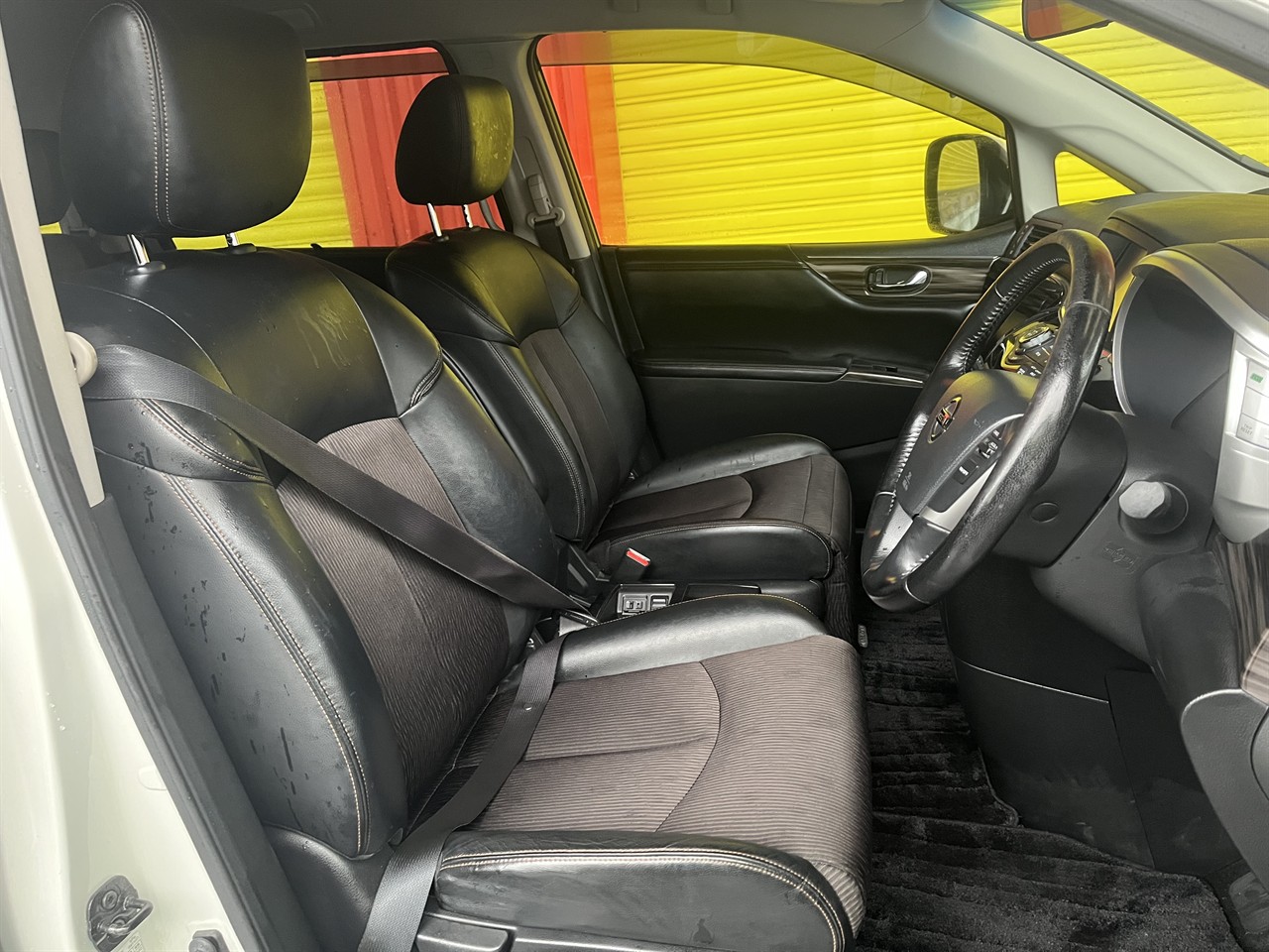 2015 Nissan ELGRAND