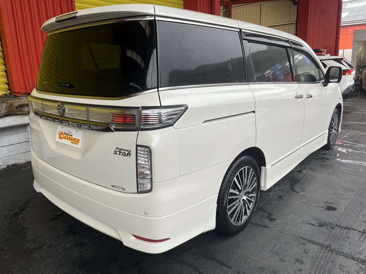 2015 Nissan ELGRAND