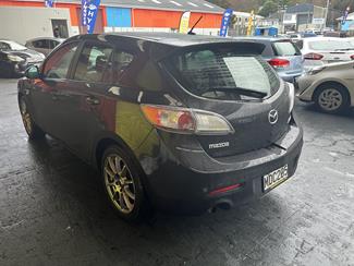 2010 Mazda Axela - Thumbnail