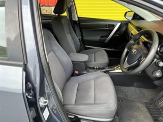 2016 Toyota Corolla - Thumbnail