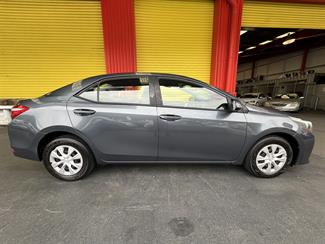 2016 Toyota Corolla - Thumbnail