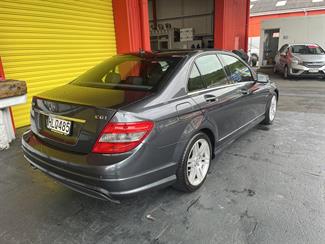 2011 Mercedes-Benz C - Thumbnail