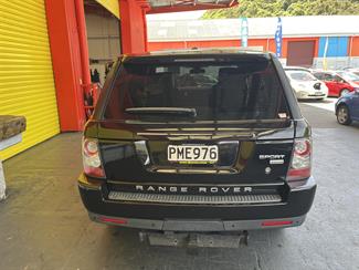 2010 Land Rover Range Rover - Thumbnail