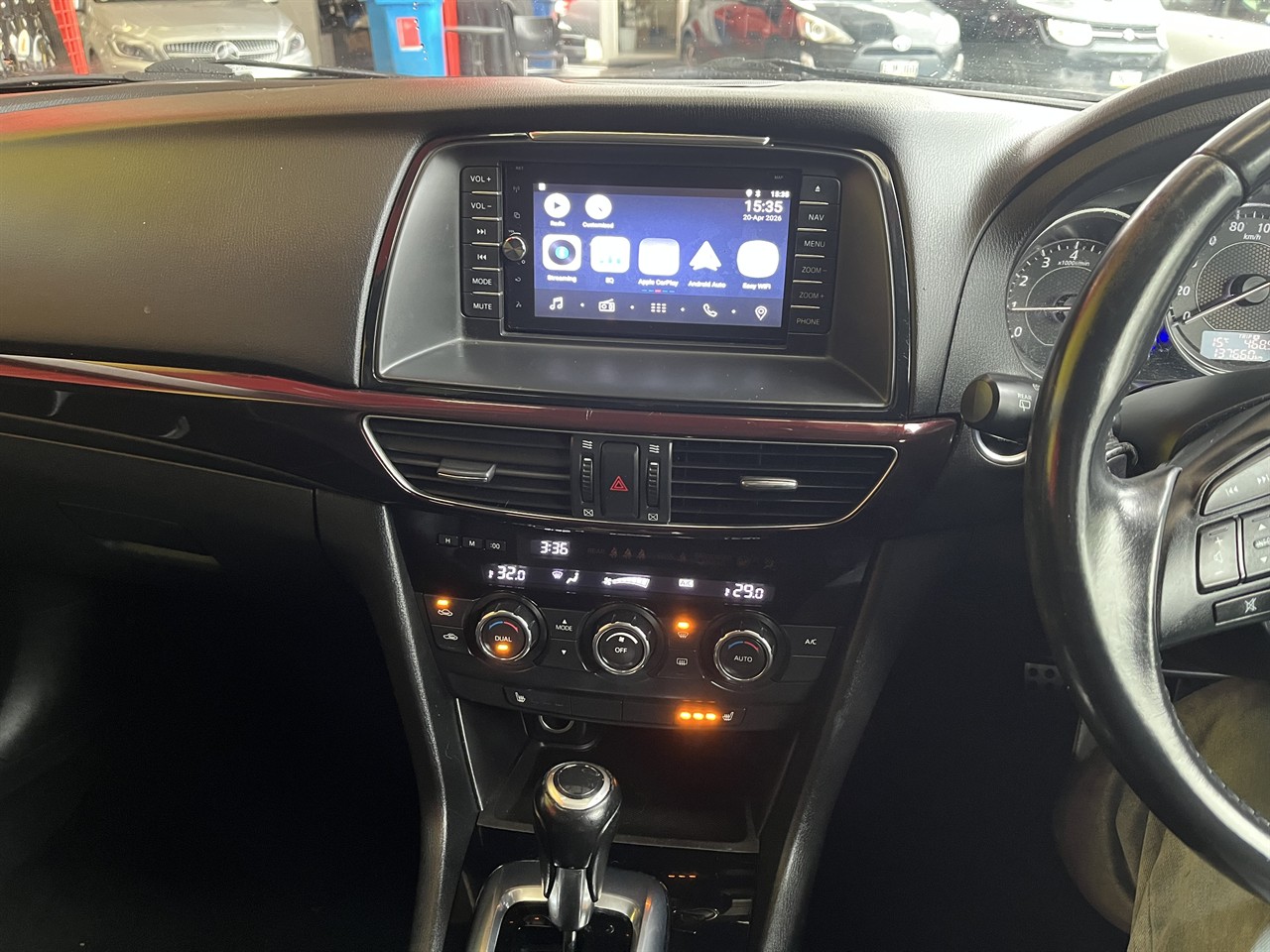 2013 Mazda Atenza