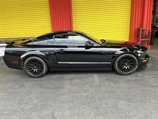 2008 Ford Mustang - Thumbnail