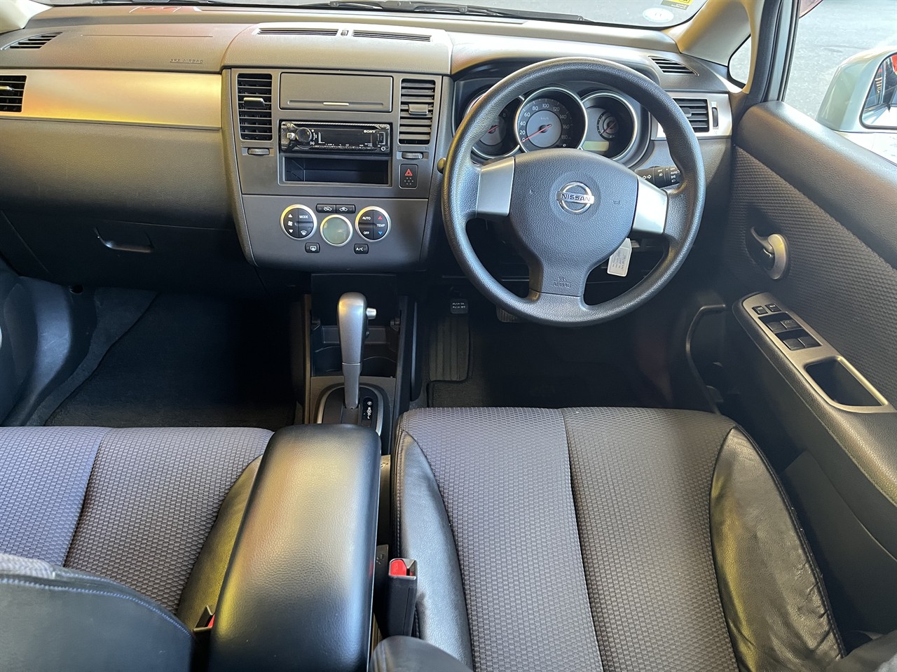 2005 Nissan Tiida