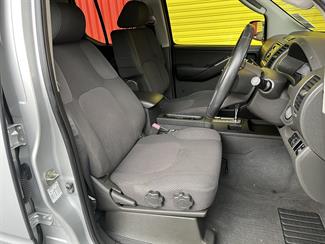 2007 Nissan Navara - Thumbnail