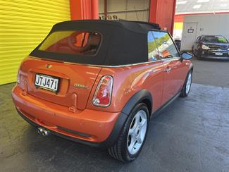 2004 BMW MINI - Thumbnail