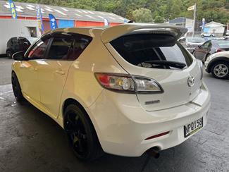 2010 Mazda Axela - Thumbnail