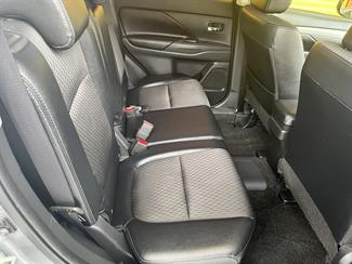 2014 Mitsubishi Outlander - Thumbnail