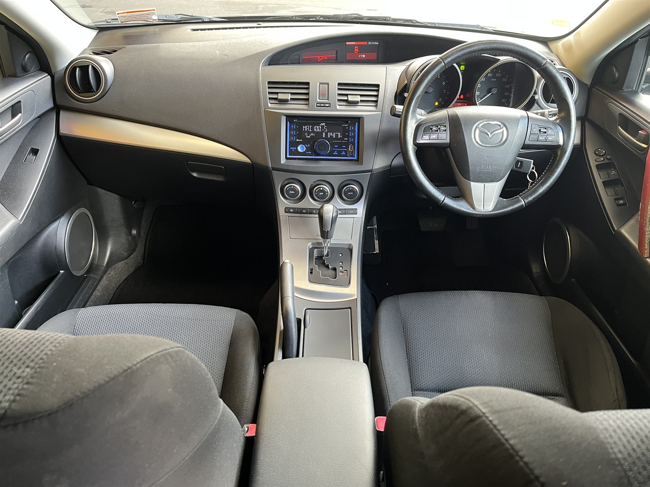 2010 Mazda Axela