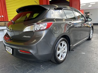 2010 Mazda Axela - Thumbnail