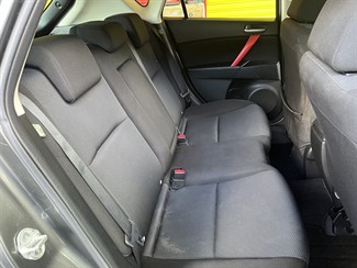 2010 Mazda Axela - Thumbnail