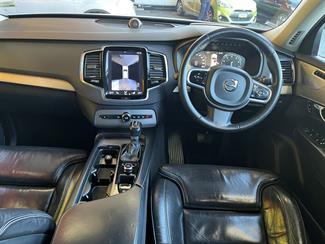 2015 Volvo XC90 - Thumbnail