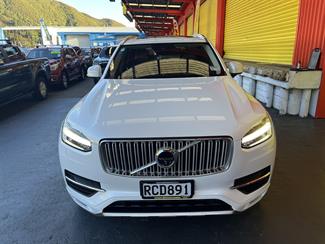 2015 Volvo XC90 - Thumbnail
