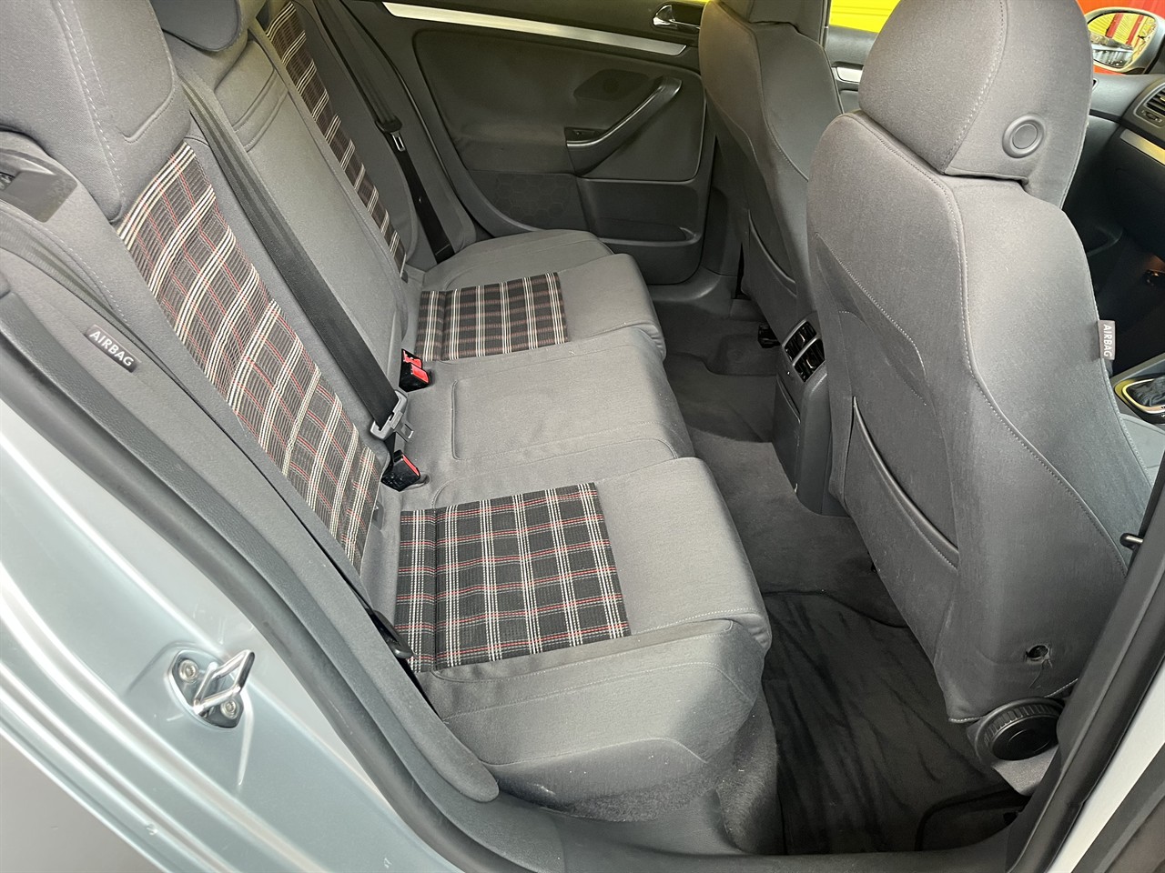 2005 Volkswagen Golf