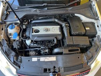 2012 Volkswagen Golf - Thumbnail