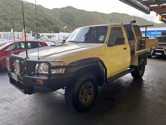 2010 Nissan Patrol - Thumbnail