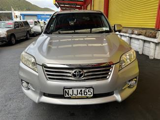 2010 Toyota Vanguard - Thumbnail