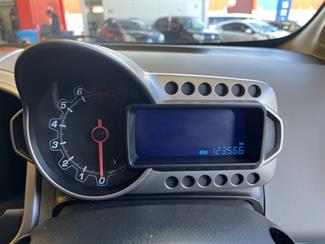 2015 Holden Barina - Thumbnail