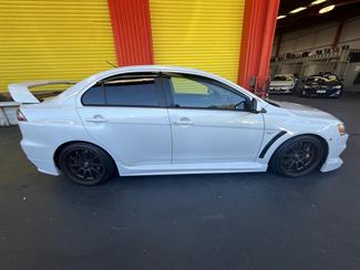 2008 Mitsubishi Lancer - Thumbnail